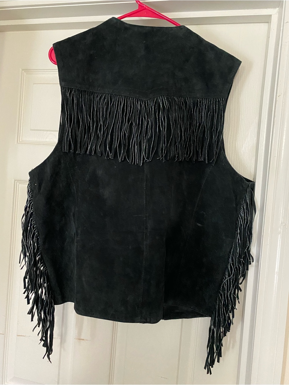 Ripple Creek Women's Black Suede Fringe Vest - Picture 4 of 5